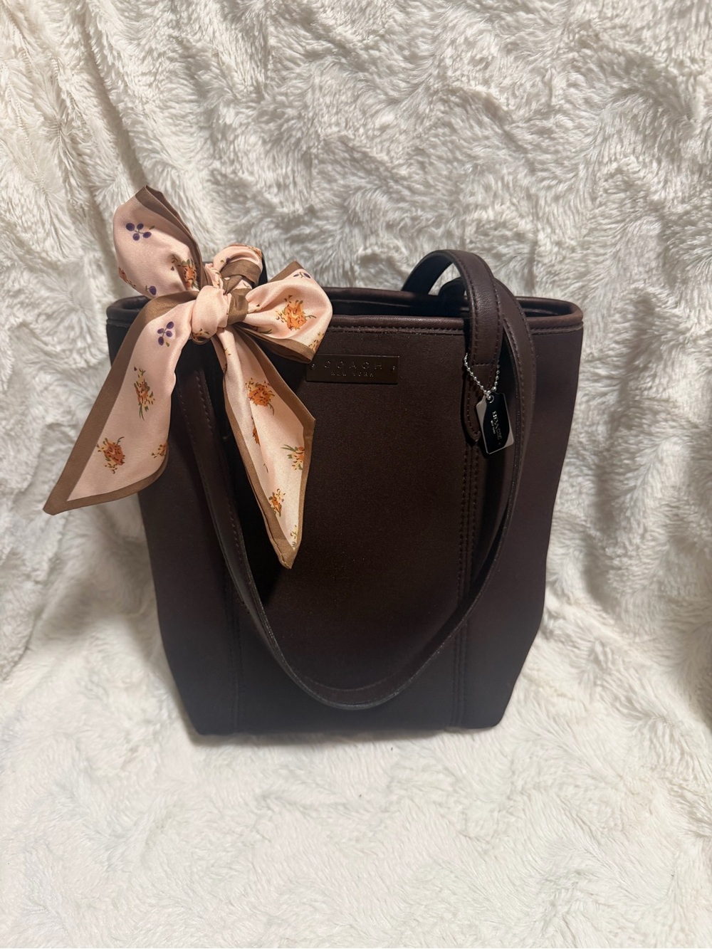 🤎Vintage Y2K Coach chocolate mini tote! - Picture 3 of 13